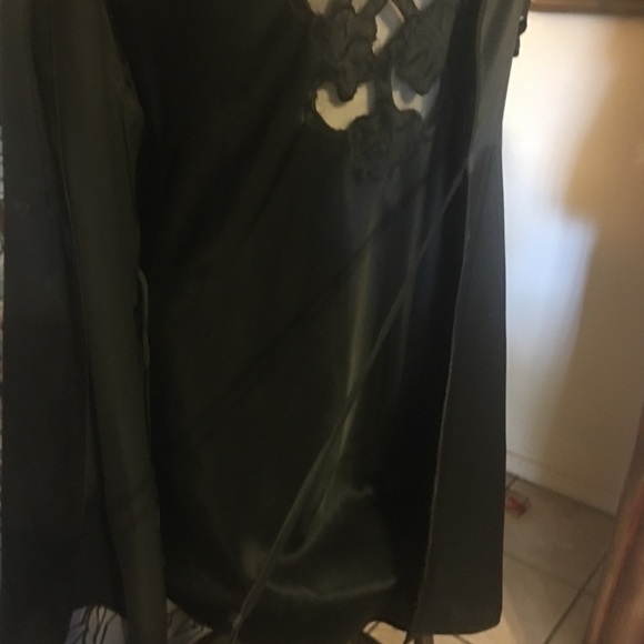 🔴PINOIR SET SHORT-Beautiful Design insetGown&Coat - Picture 7 of 8